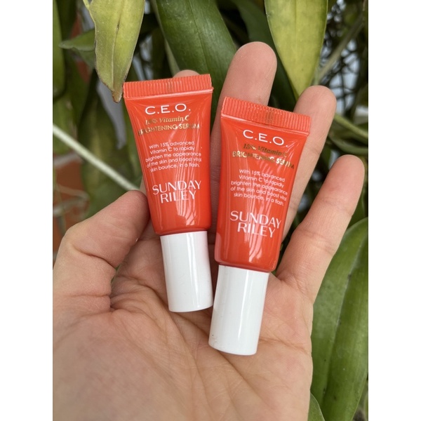 Tinh chất dưỡng da Sunday ritley mini C.e.o