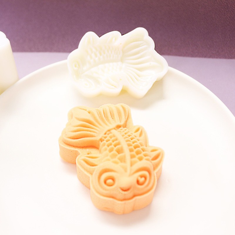 Khuôn làm bánh trung thu thiết kế hình cá 3D cỡ 65g phong cách Trung Quốc