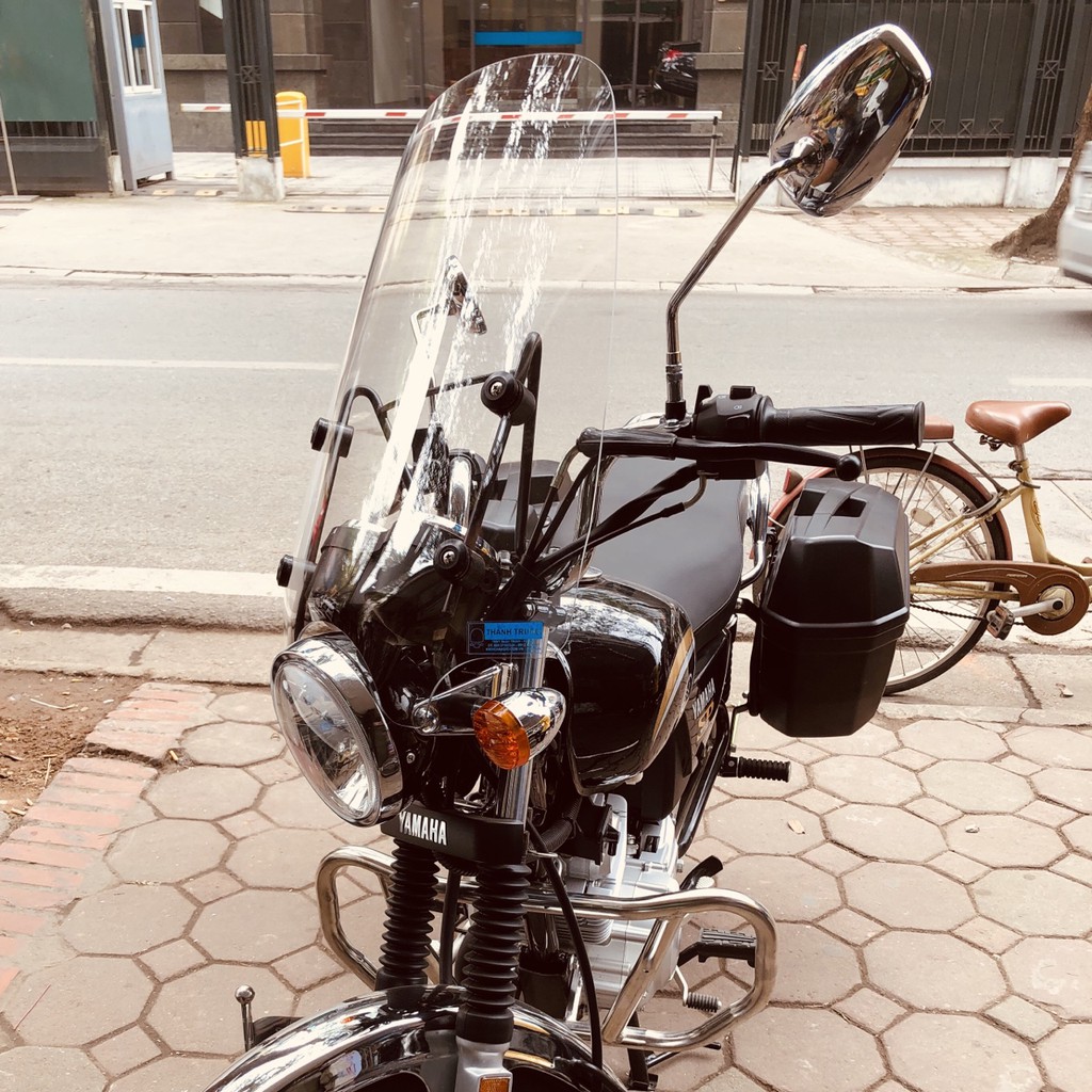 Kính chắn gió xe máy Yamaha YB125SP
