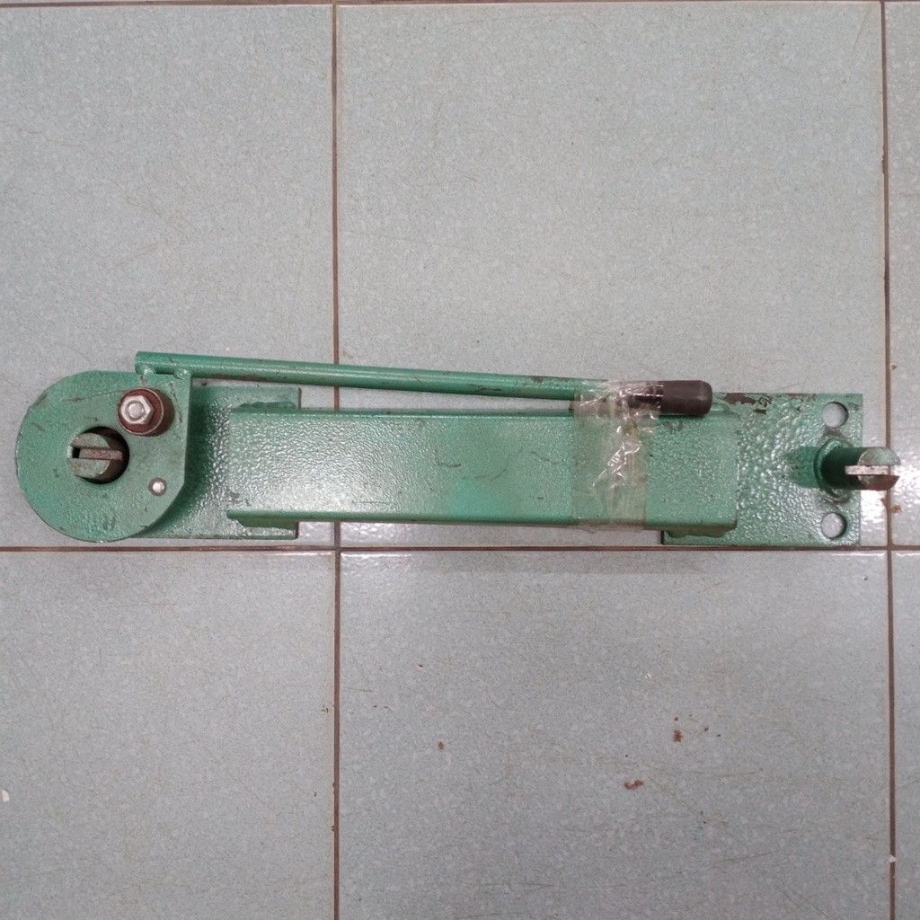 Bàn bẻ đai sắt bằng tay 6-8-10