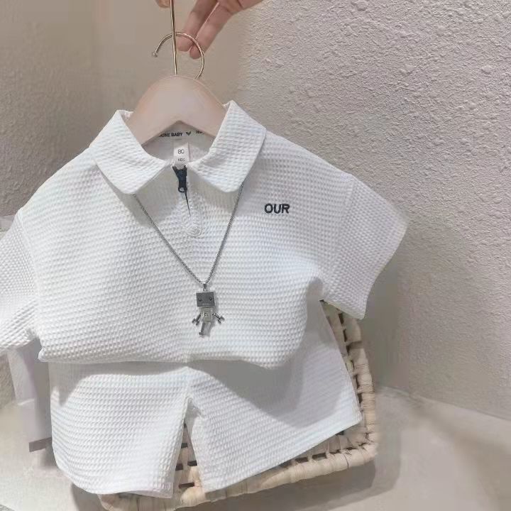 Set đồ gồm áo thun tay ngắn và quần short màu trơn phong cách thời trang dành cho bé trai và bé gái