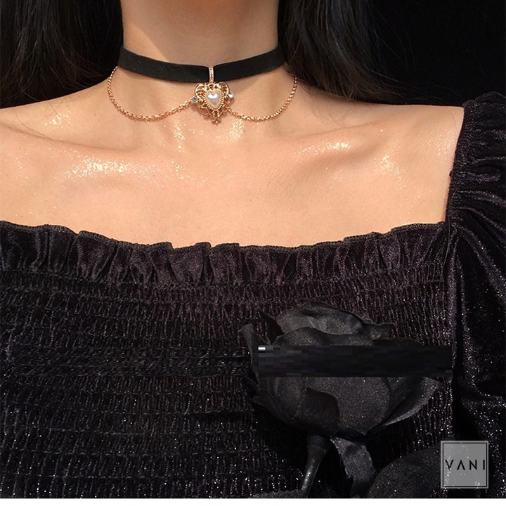 Choker, Vòng Cổ Nhung Phối Charm Trái Tim Cổ Điển Sang Trọng - Vani Store [TS000465-O17]