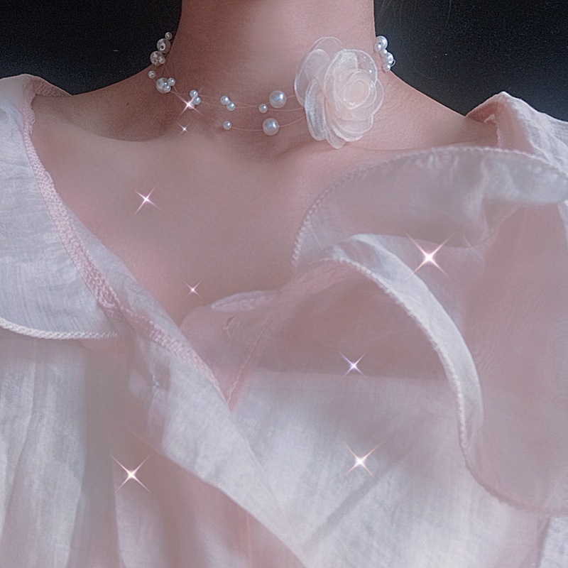 Vòng Cổ Choker Nhiều Lớp Đính Hoa Và Hạt Ngọc Trai Giả