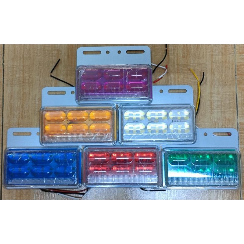 Đèn sườn LED 6D , giá 1 hộp 2 cái , không có dòng 7 màu ở dưới