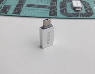 Jack OTG Remax chuyển đổi từ USB Type-C sang USB 3.0