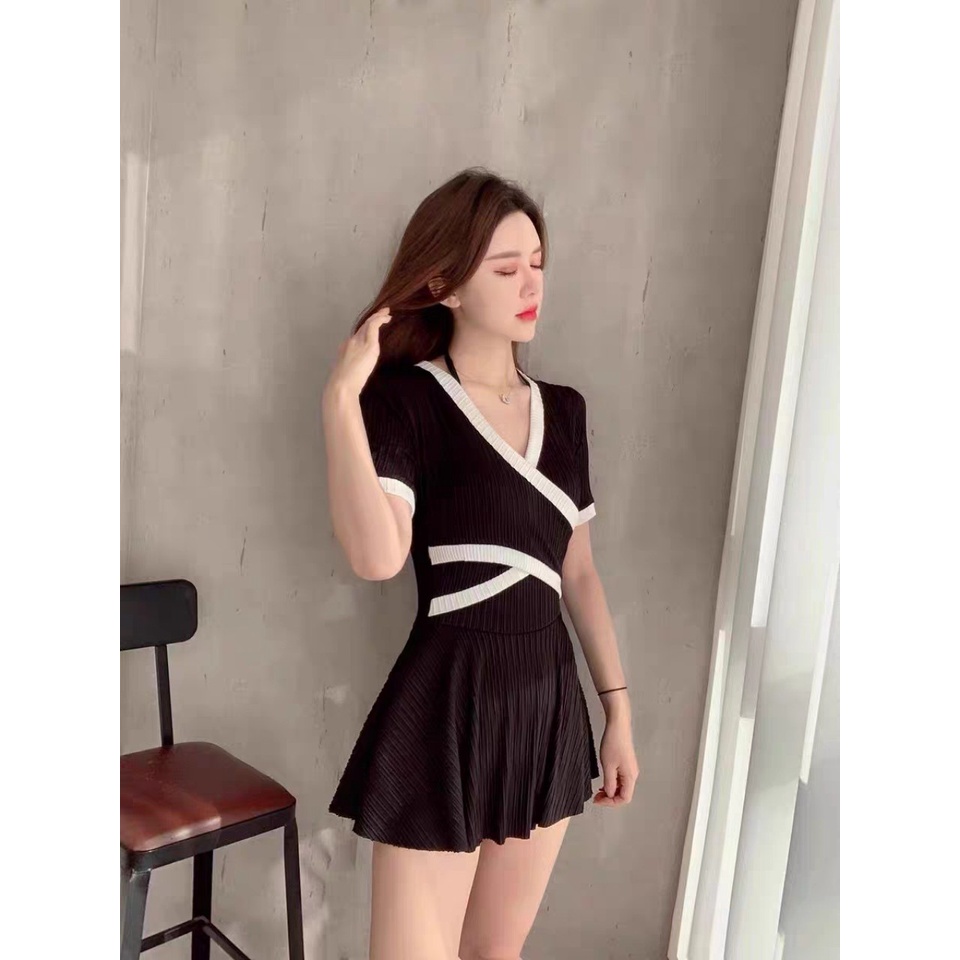 Bộ đồ bơi nữ dáng váy phối màu trắng chất thun gân thon gọn tôn dáng
