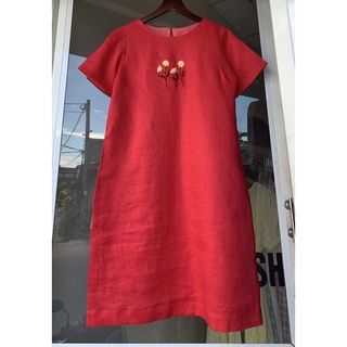 Đầm linen tưng premium thêu tay hoa cúc nhỏ