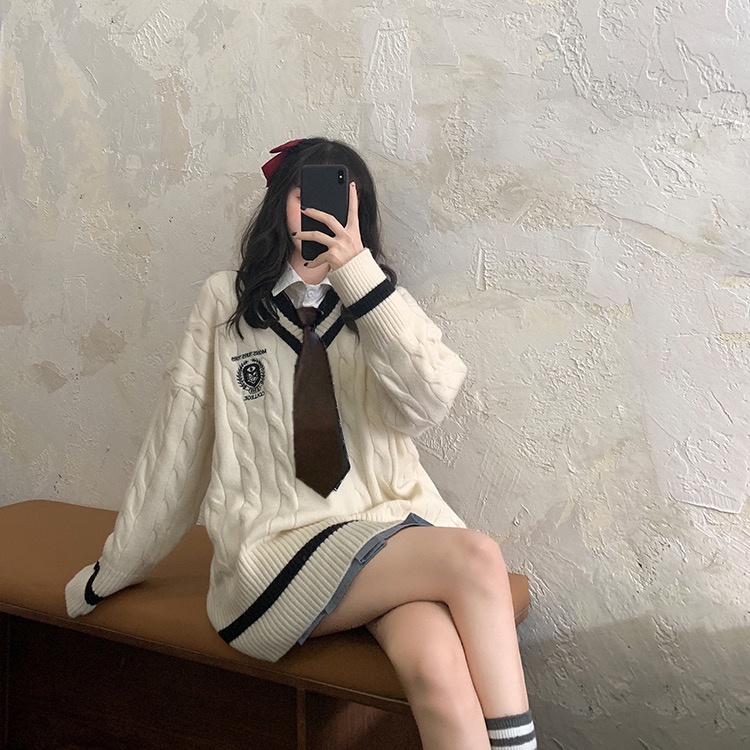 Áo len nữ phong cách Hàn Quốc trẻ trung, dễ thương | BigBuy360 - bigbuy360.vn