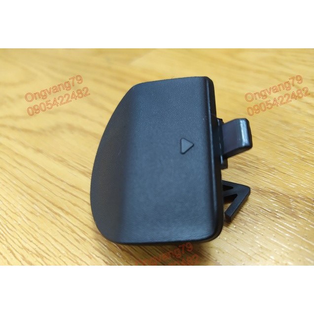 Nắp che móc kéo cản trước xe Hyundai Solati - Ms: 8651759000