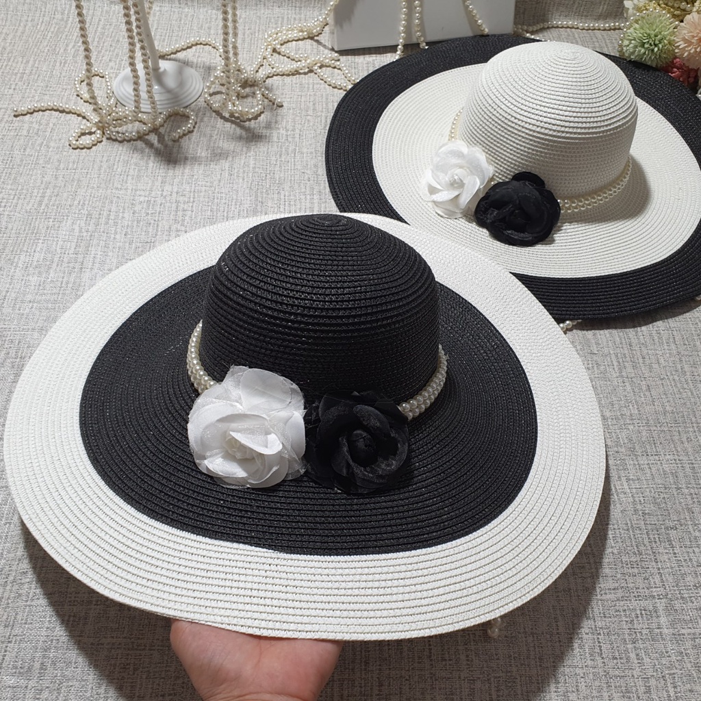 Mũ Cói thời trang đi biển Vành Rộng sang chảnh gắn hoa xinh