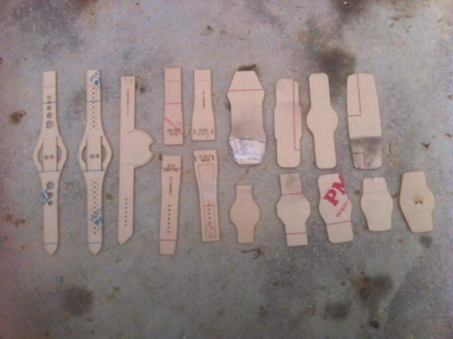 Rập mẫu làm dây đồng hồ bundstrap dụng cụ da thủ công. Ai mua dây da