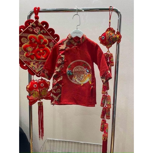 Logo thêu tròn cá chép hoa gắn áo dài siêu đẹp