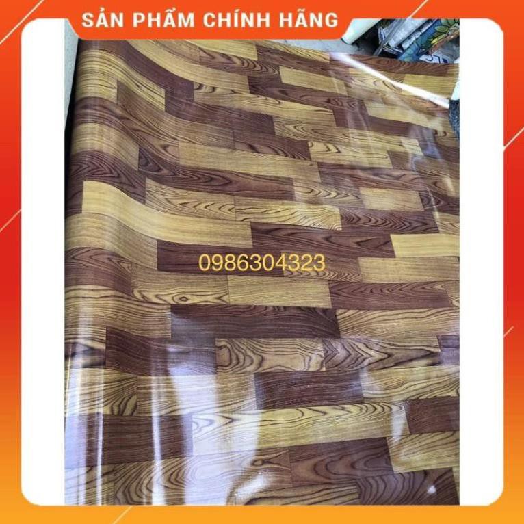 Trải sàn simili nhựa vân gỗ mắt sau đế lưới chống trơn trượt bám sát nền PVC