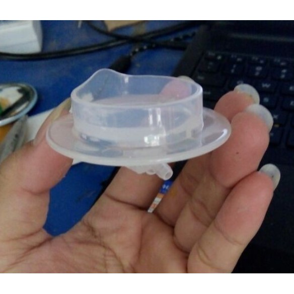 Bộ Cuống silicone và nắp đậy chụp trên Avent phụ kiện cho máy hút sữa điện (mã máy 330,332,334)