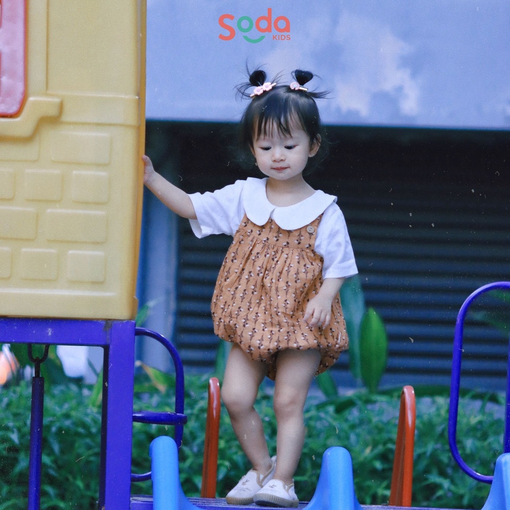 Yếm bé gái SODA KIDS thiết kế cài cúc gỗ, chất liệu xô Hàn vintage mềm và mát