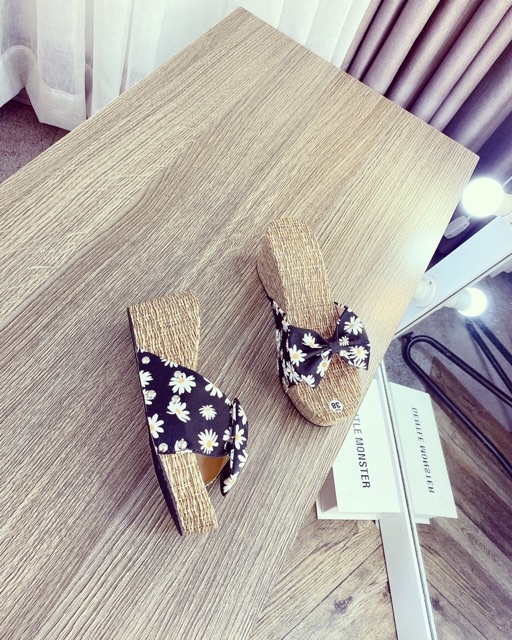 Xuồng nơ hoa hot hot ❌đế cói cao 7 p  size 35/39 fom đẹp ❤️