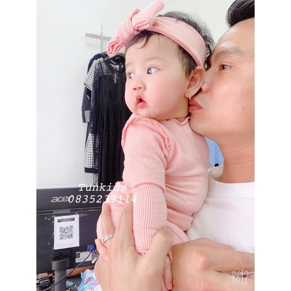 Bộ cotton tăm Peekaboo chính hãng Qccc(kèm Turban)