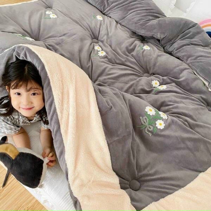 Chăn Lông Cừu Thêu Hoa Cúc Cao Cấp Siêu Ấm,Siêu Giữ Nhiệt 2m*2m2 Hàng Nhập Khẩu