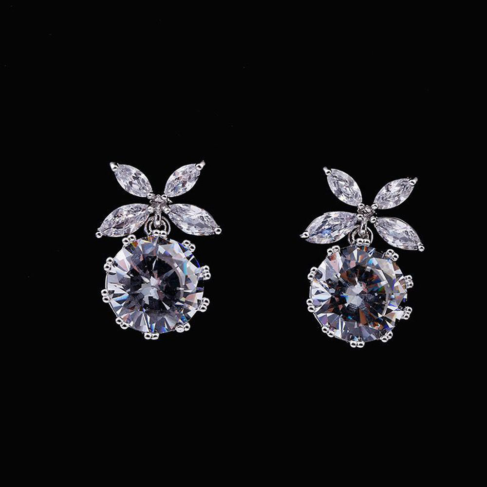 Khuyên tai đính đá phong cách Hàn Quốc s925