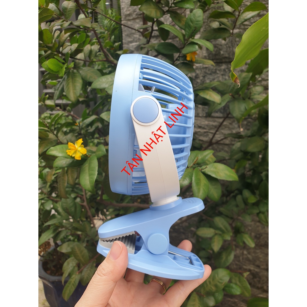 Quạt sạc comet CRF0705 hàng chính hãng bảo hành 12 tháng