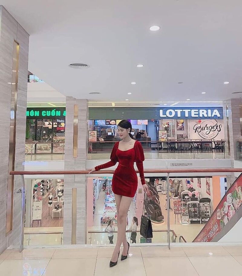 Váy nhung cổ vuông bo tay nhiều màu sắc