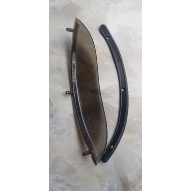 Bộ kính chắn gió xe Max II .
