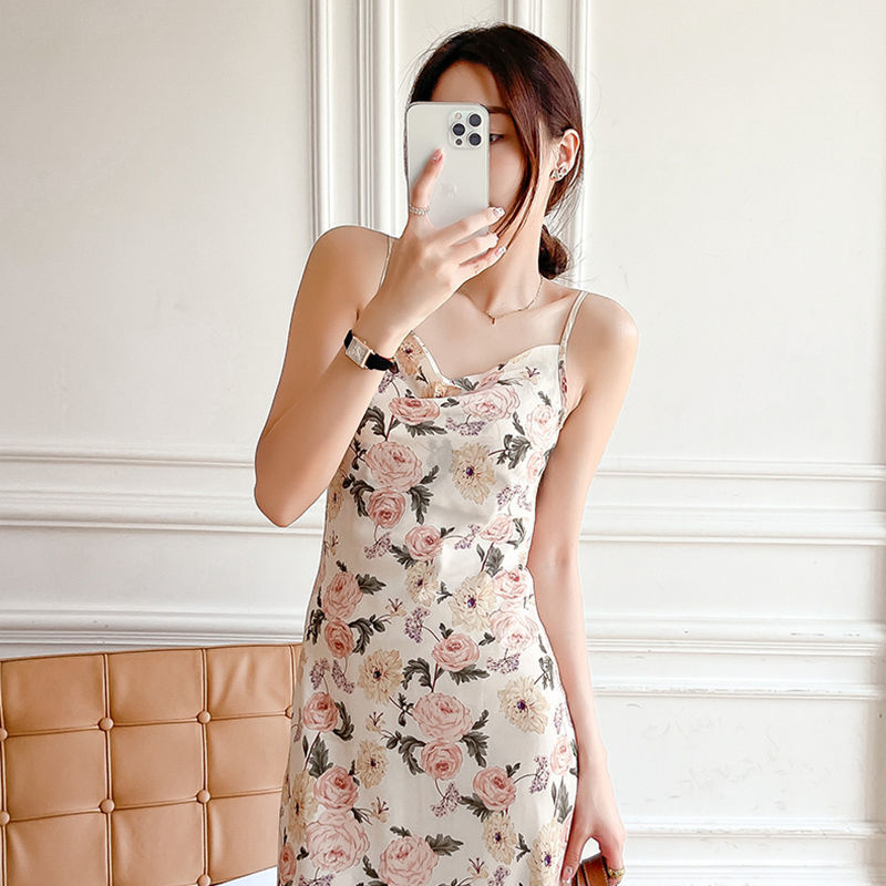 Đầm hoa dáng ôm phong cách Pháp gợi cảm