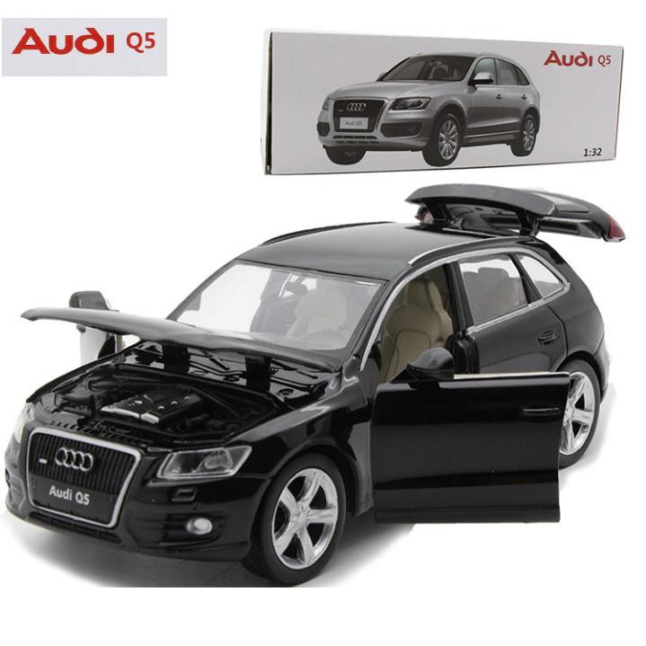 Xe mô hình ô tô Audi Q5 bằng sắt đồ chơi trẻ em xe mở cửa chạy cót có âm thanh và đèn hàng Quảng Châu