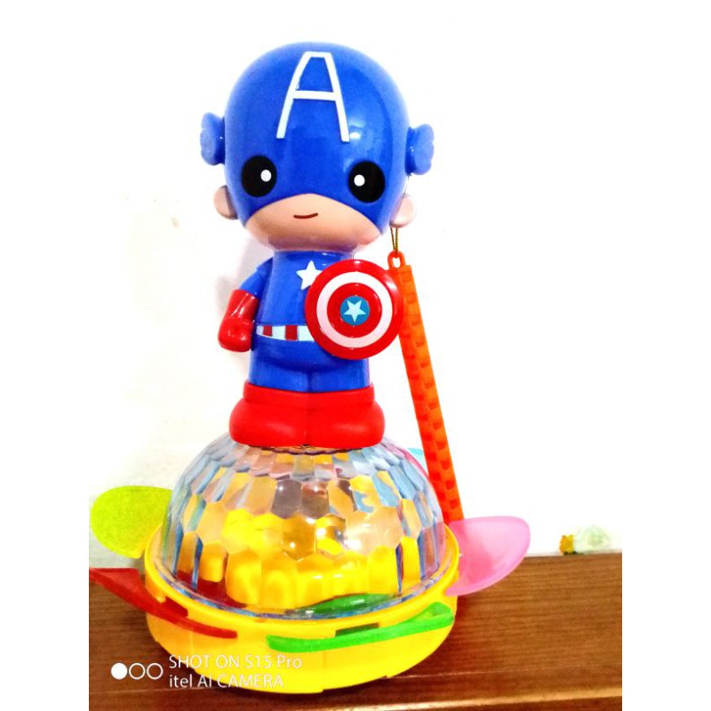 Đèn Trung Thu Siêu Anh Hùng trên Đài Phát Sáng