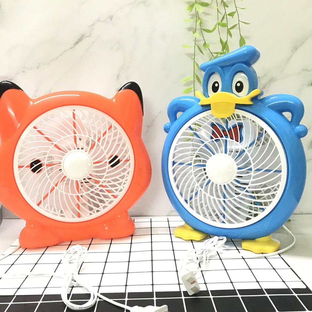 Quạt để bàn hình thú dùng điện 220v ( doremon,pikachu,...)