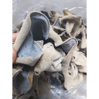 [Hàng chuẩn có video] 100gr Mộc nhĩ khô Anh Lĩnh loại 1 (Hàng Việt) đã cắt chân dày, sạch hút chân không