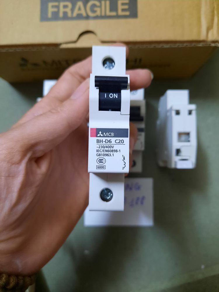 AptoMat 1 Pha Misubishi  C32A - Giá 1 Cái