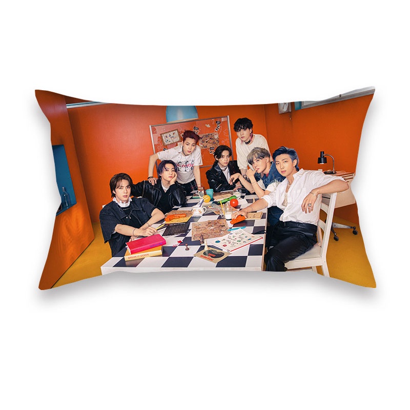 Vỏ Gối Polyester 50 * 30cm In Hình Nhóm Nhạc BTS