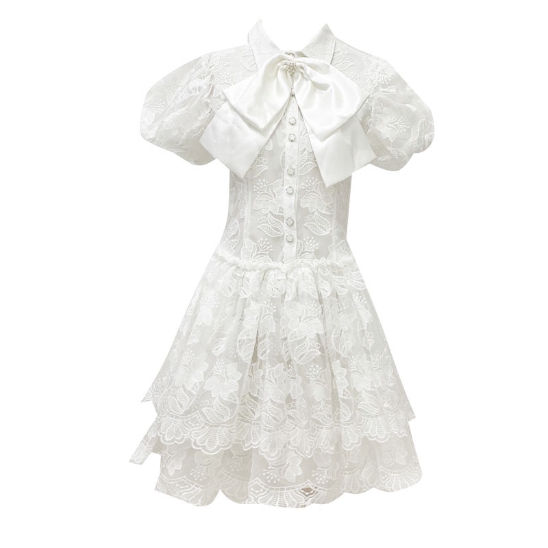 Đầm công chúa dáng ôm tay phồng phong cách Pháp thanh lịch