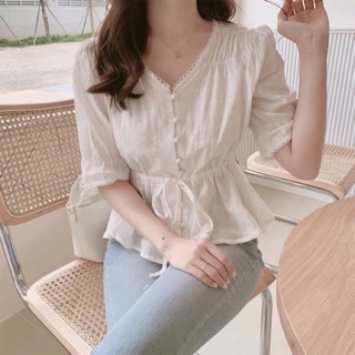 Áo kiểu v phối ren rút eo