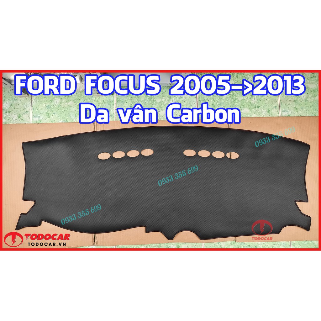 Thảm Taplo FORD FOCUS bằng Nhung lông Cừu hoặc Da vân Carbon, Da vân Gỗ