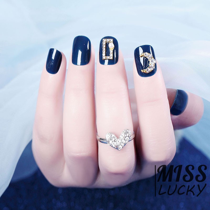 Bộ 24 móng tay giả cỡ ngắn màu xanh dương đính đá sang trọng