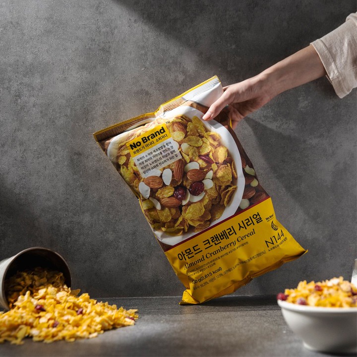 Ngũ Cốc Ăn Sáng Hạnh Nhân No Brand Túi 630G