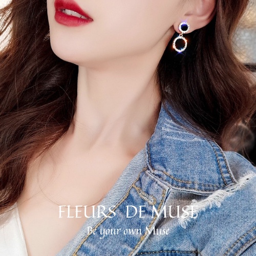 Khuyên tai đá đen viền đá zicon sáng sang chảnh Fleurs de Muse