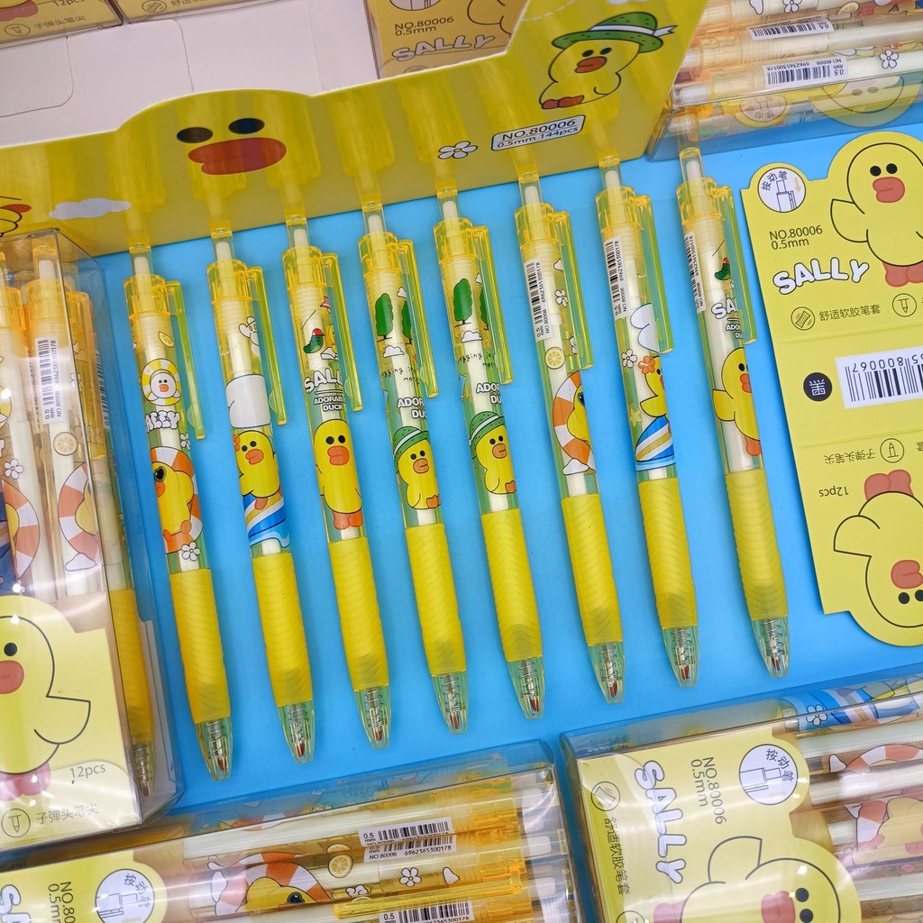 Bút bi gel nước mực xanh hình vịt Sally, Hoa anh đào siêu cưng ngòi 0.5mm