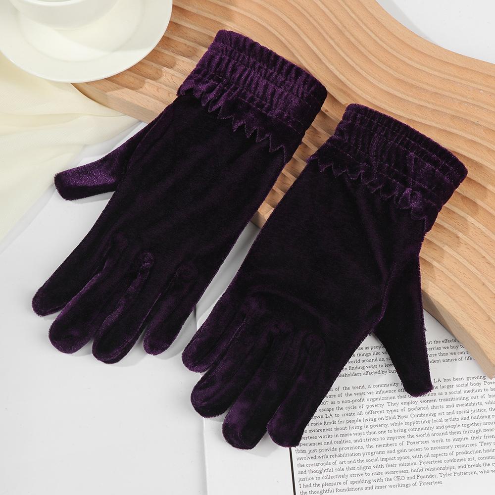 Găng Tay Nhung Hở Ngón Màu Sắc Xinh Xắn Thời Trang Thu Đông Cho Nữ
