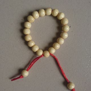 vòng dâu tằm cho bé