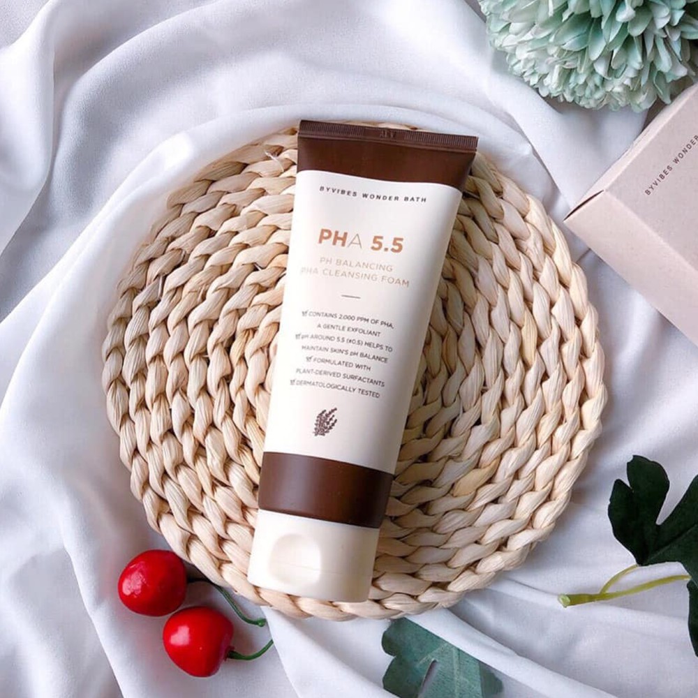 Sữa rửa mặt Wonder Bath PHA 5.5 tạo bọt dịu nhẹ - phù hợp ngay cả da nhạy cảm 130ml | BigBuy360 - bigbuy360.vn