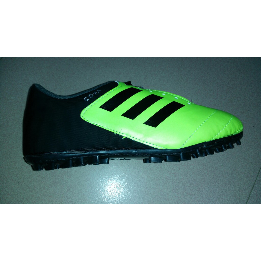 GIÀY BÓNG ĐÁ CT3 - PHỦI