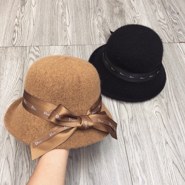 Mũ vành chất dạ