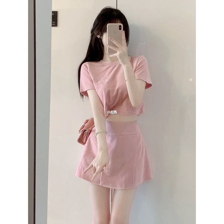 Set Áo Thun Crop Top Phối Chân Váy Lưng Cao Ôm Dáng Thời Trang Mùa Hè Ngọt Ngào Cho Nữ