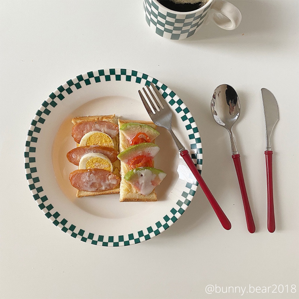 Đĩa sứ xinh xắn phong cách Hàn Quốc viền sọc caro