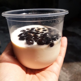 Set 50 cốc nhựa bầu loại 360ml đựng chè kèm nắp nhựa bằng