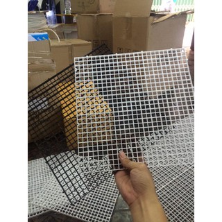 Tấm ngăn bể cá màu trắng