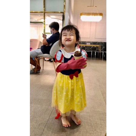 Váy công chúa bạch tuyết oder